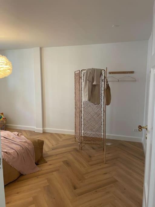 Nyrenoveret Charmerende Lejlighed I Odense C! Apartment Bagian luar foto