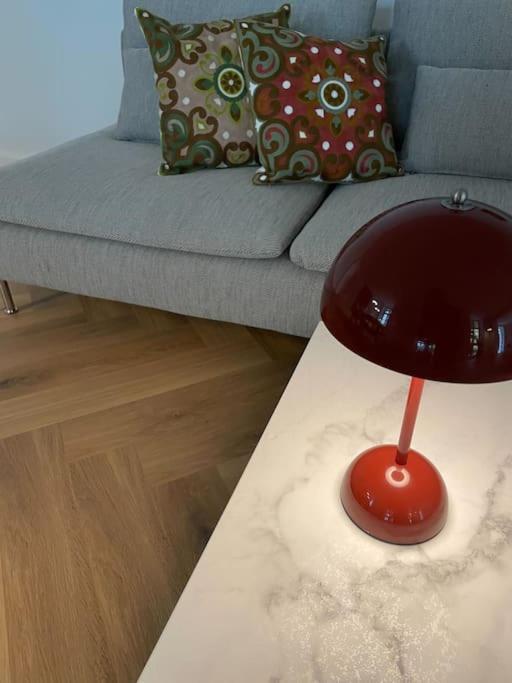 Nyrenoveret Charmerende Lejlighed I Odense C! Apartment Bagian luar foto