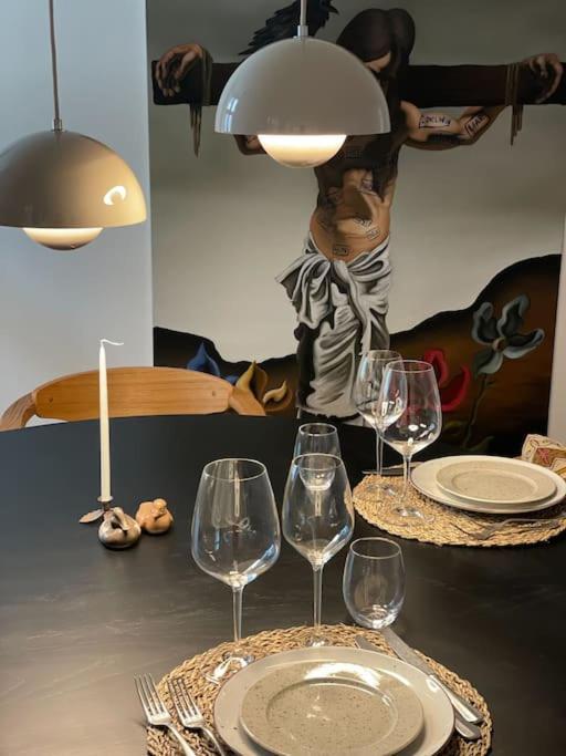 Nyrenoveret Charmerende Lejlighed I Odense C! Apartment Bagian luar foto